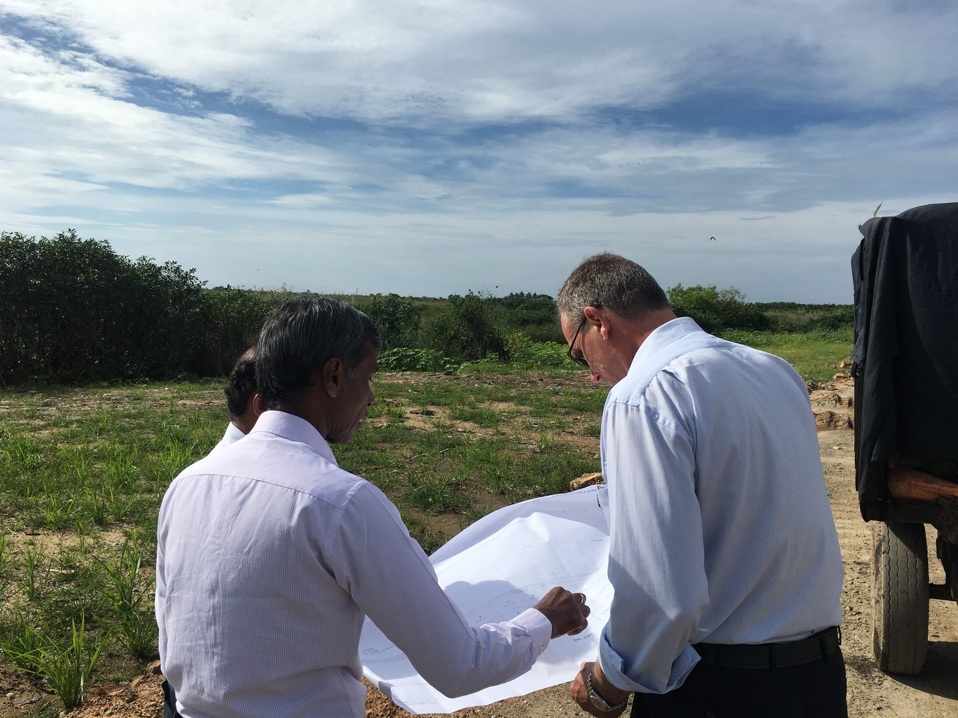 Visit to site of planned 488MW power plant at Kerawalapitiya