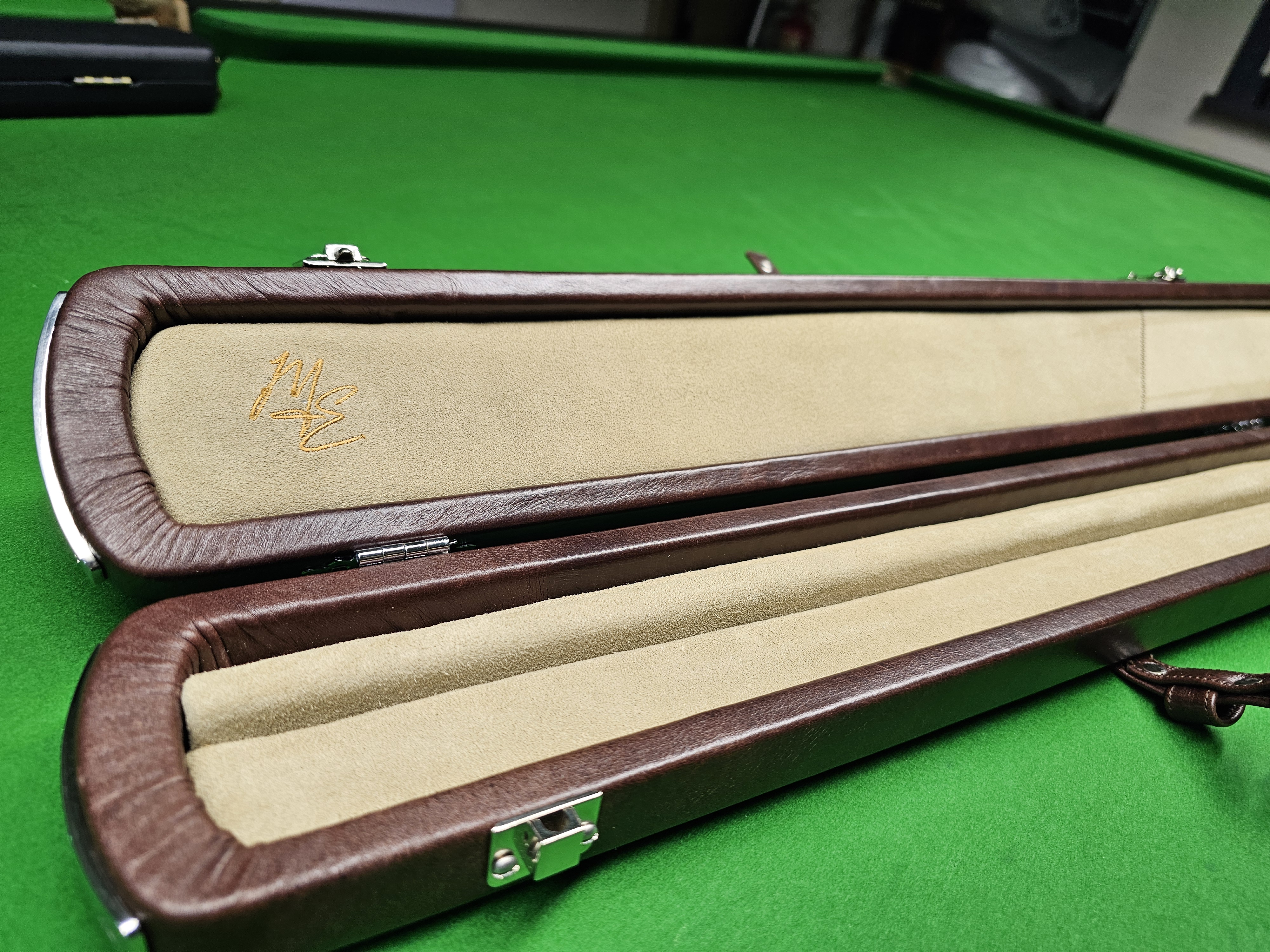 Bespoke made for Dean Jones Cues, one of the most prestigious and respected cue makers in the world.