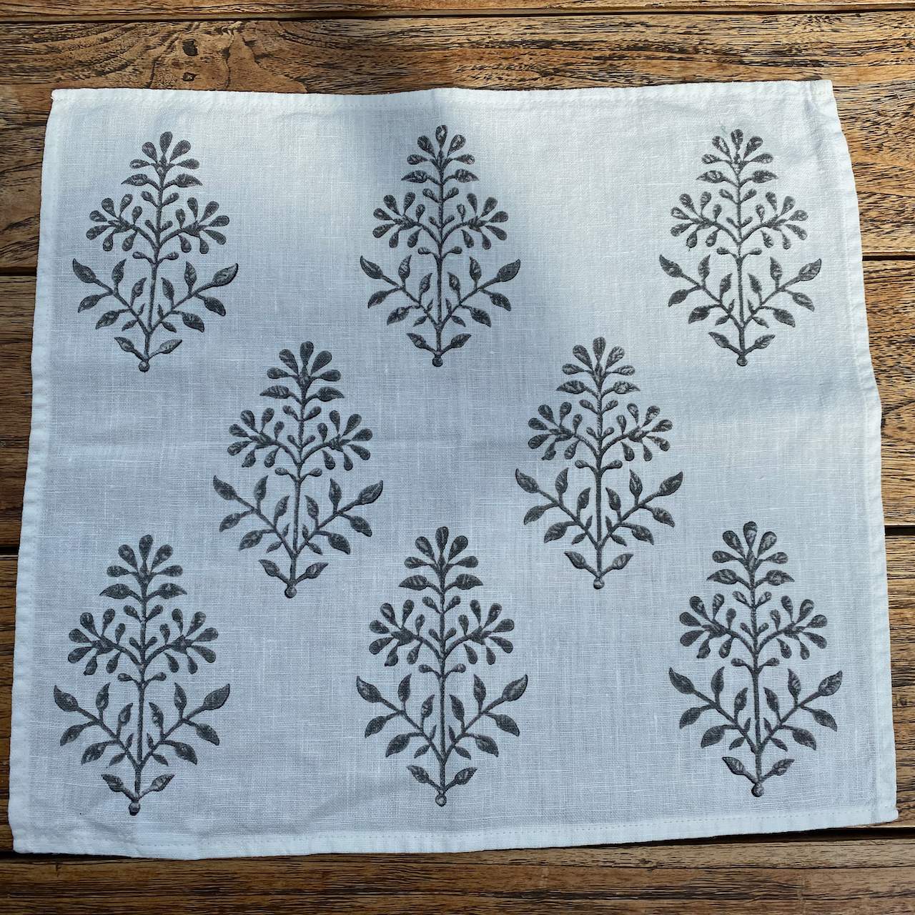 Hand Block Printed Table Runner and 8 x Napkins